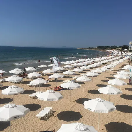 Δωμάτια σε οικογενειακή κατοικία Vp Vigo *